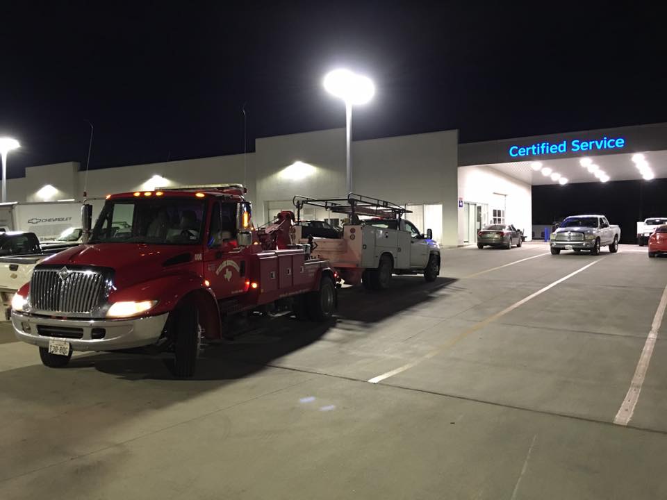 749475407-24hr-towing-1 749475407-24hr-towing-1