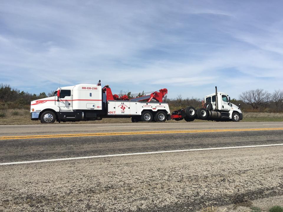 749475426-24hr-towing 514917752