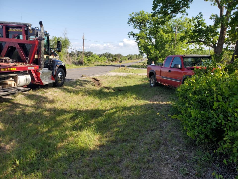 749475575-winch-out 749475575-w